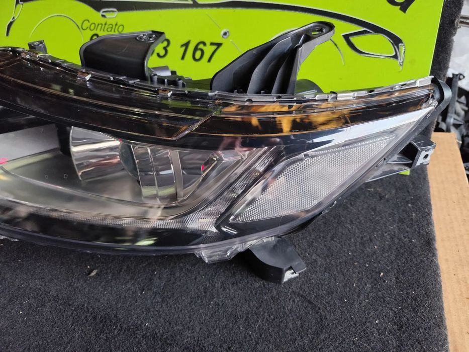 MITSUBISHI OUTLANDER FAROL LED DIREITO ESQUERDO - FF623 FF624