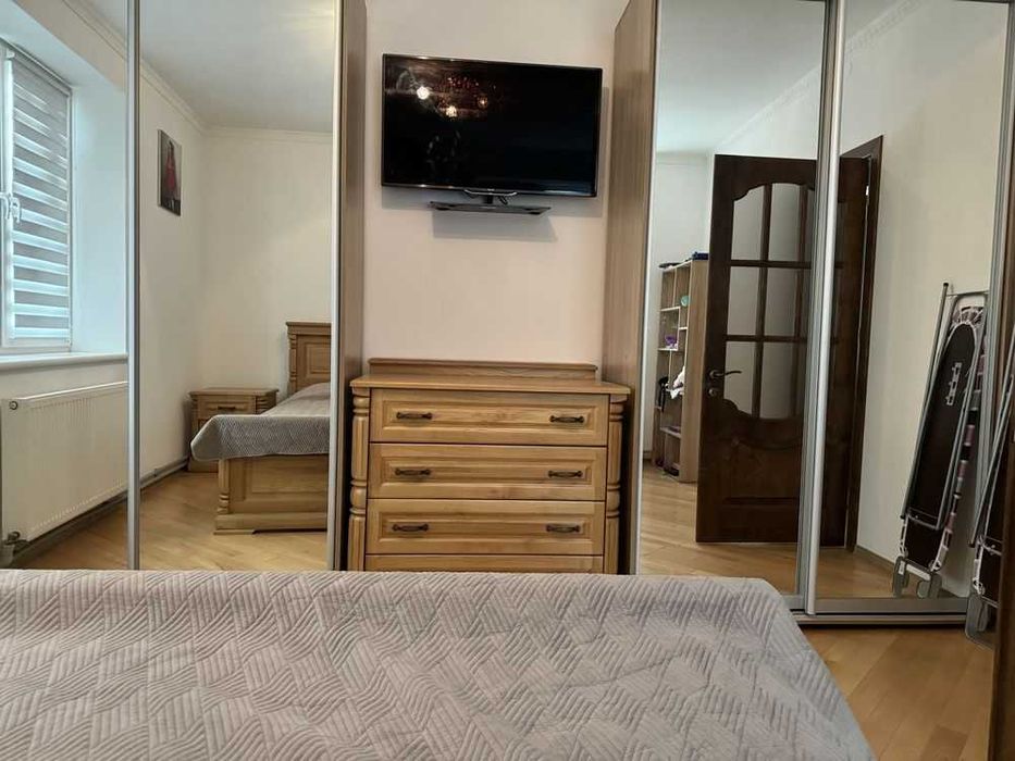 Будинок 9,5 сотих район автостанції в м. Коломия центр