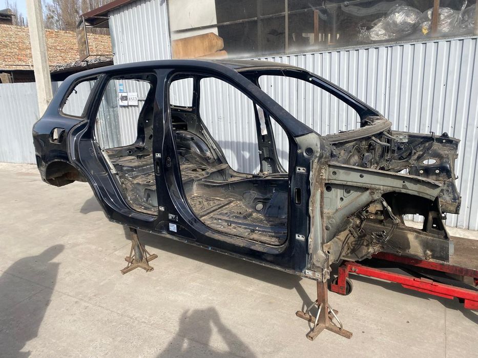 Ланжерон Volkswagen Touareg FL 2015 Кузов четверть кузовщина левая