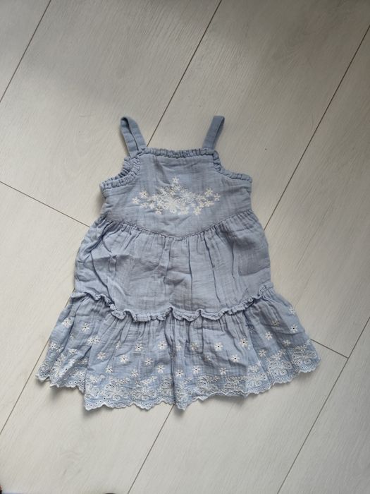 Сукня з вишивкою George