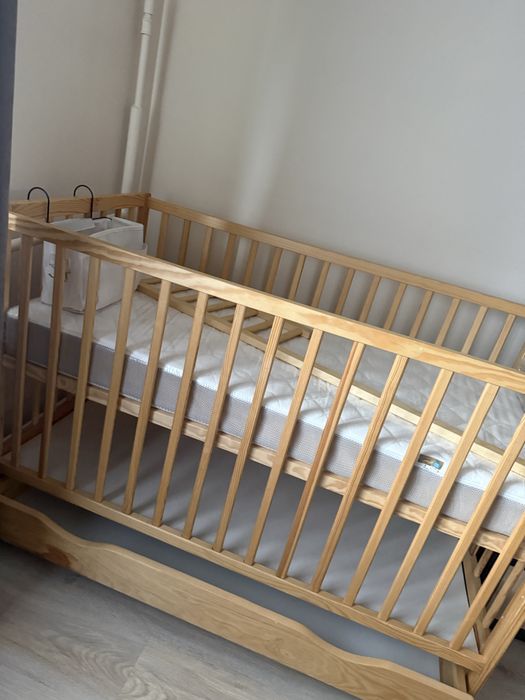 Drewniane łóżeczko z szufladą MAGDA 120x60  i nowy materac