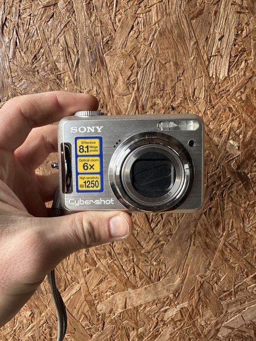 Фотоапарат Sony DSC-W800 — чудовий аналог Canon Mark II