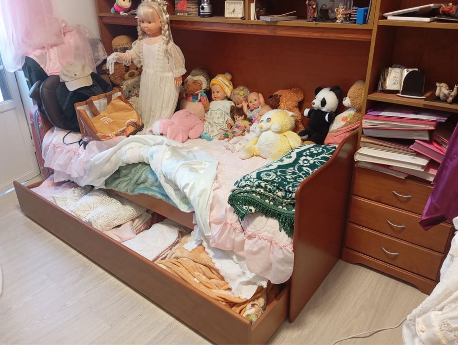 Quarto criança com movel e cama dupla