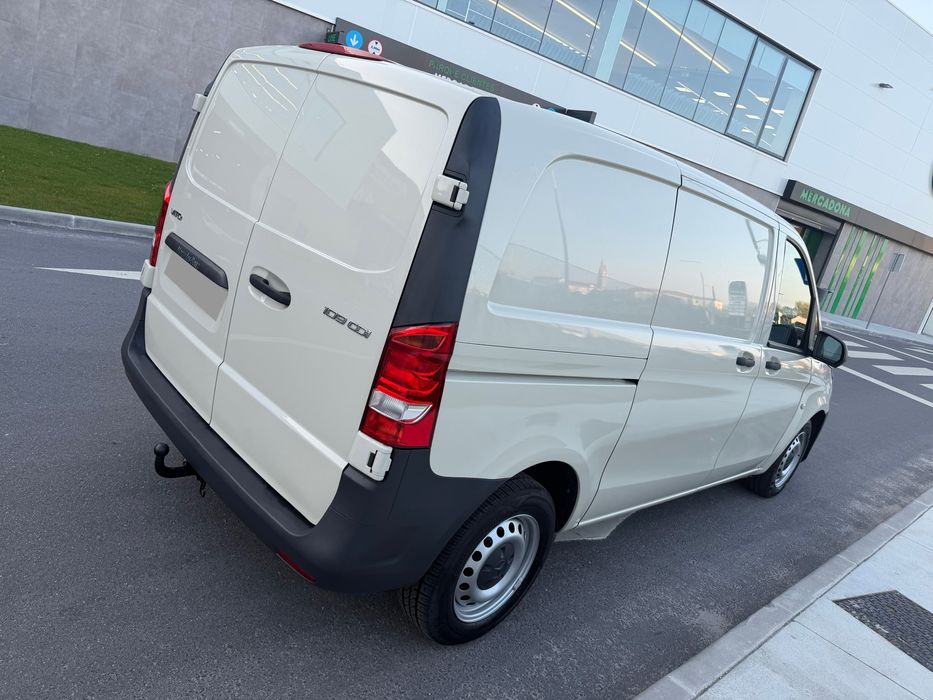 Mercedes-Benz Vito - 2015 - 3 Lugares - 1.6 CDTi