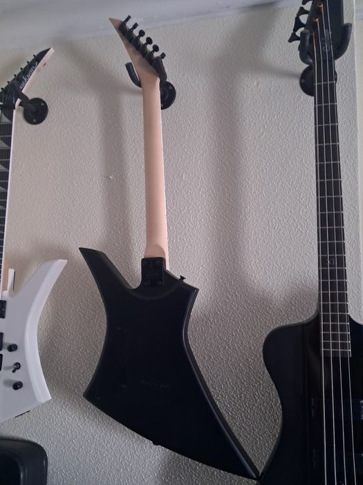 Guitarra elétrica jackson kelly com emg
