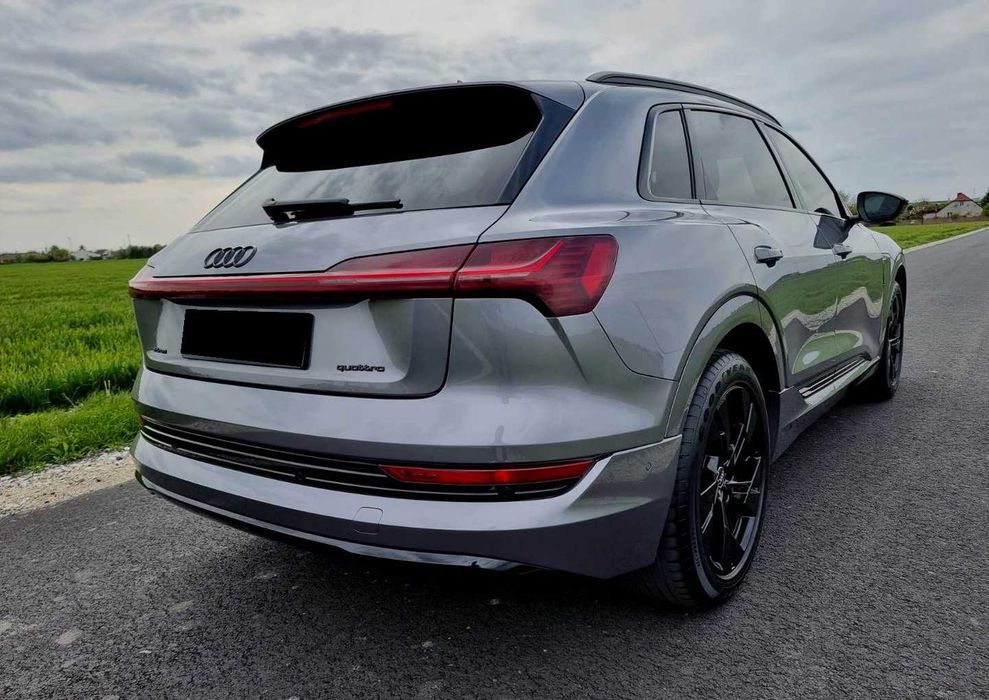 Audi e-tron 2021