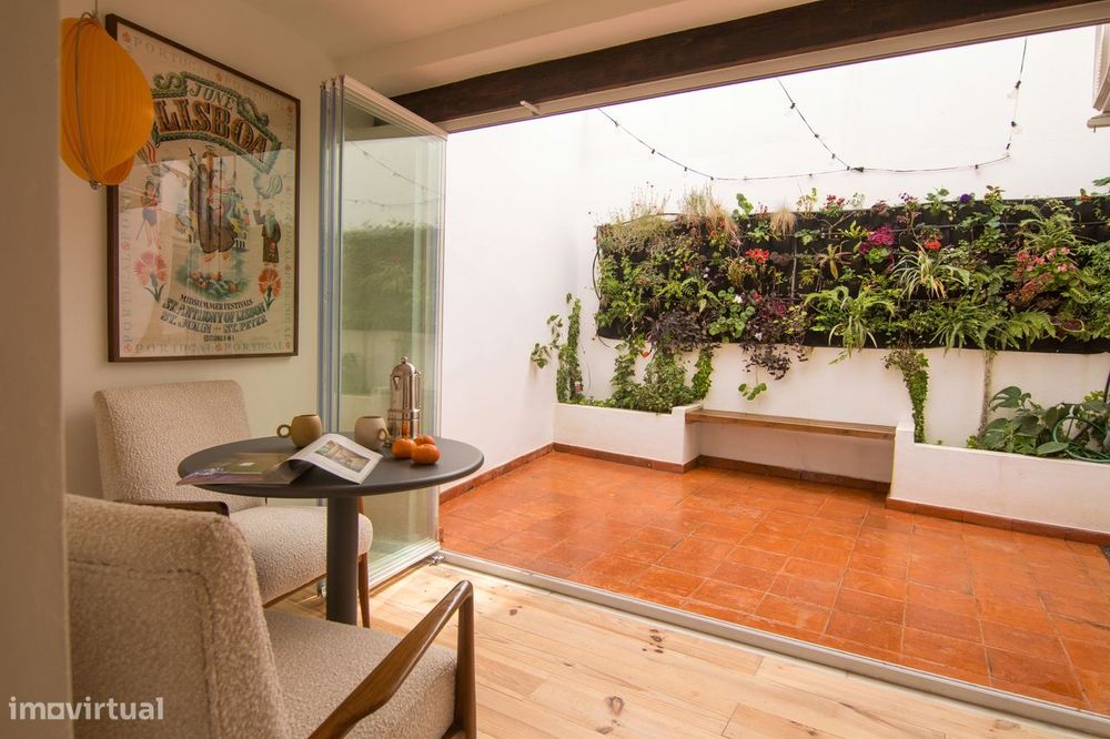 Apartamento t2 à venda na Rua do Salvador — São Vicente, Lisboa