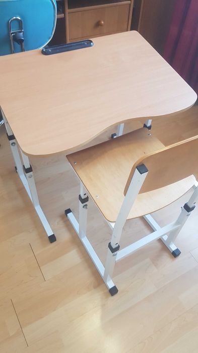 Дитяча шкільна парта та стілець, регульовані