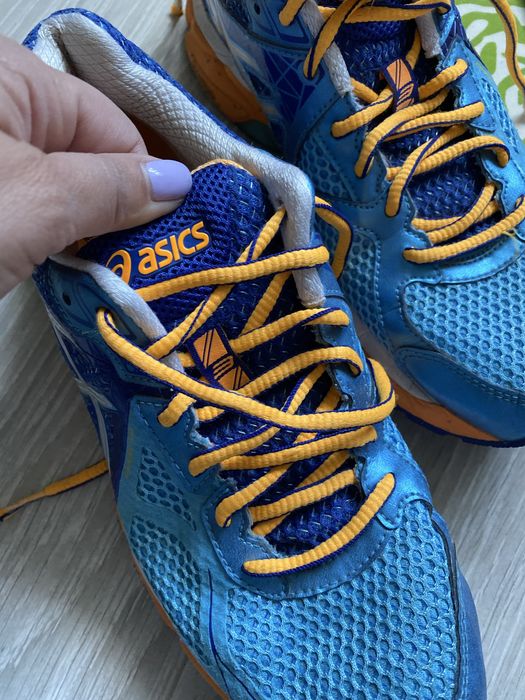 крутые кроссовки asics