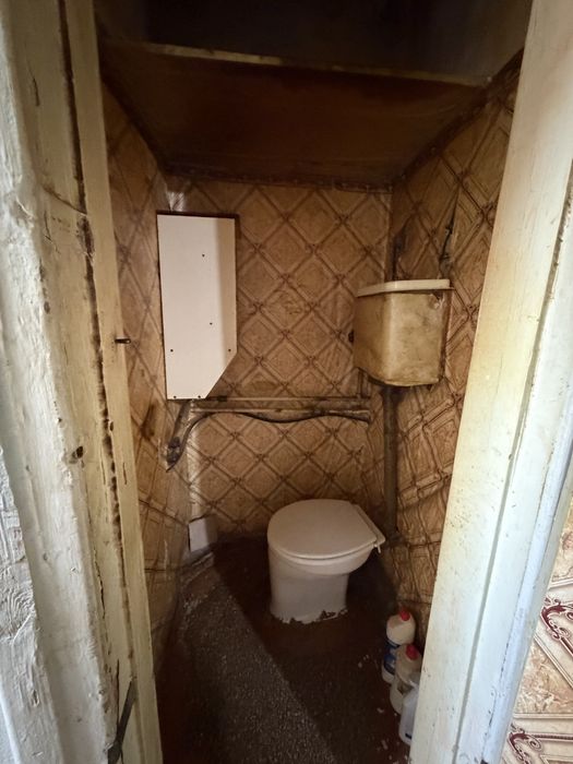 Продам 2 х ком квартиру.Героев Харькова 124