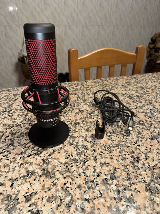 Microfone hyperx quadcast