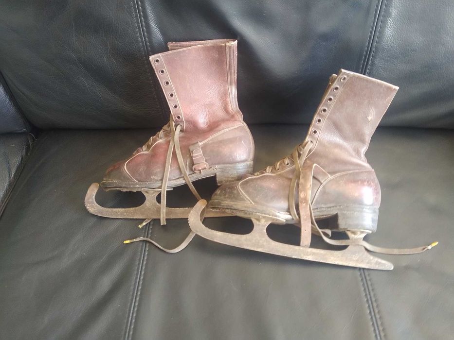 Patins vintage, de gelo, longo curso, com botas
