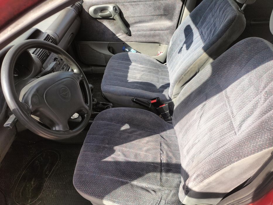 Opel Corsa — fotografia 7