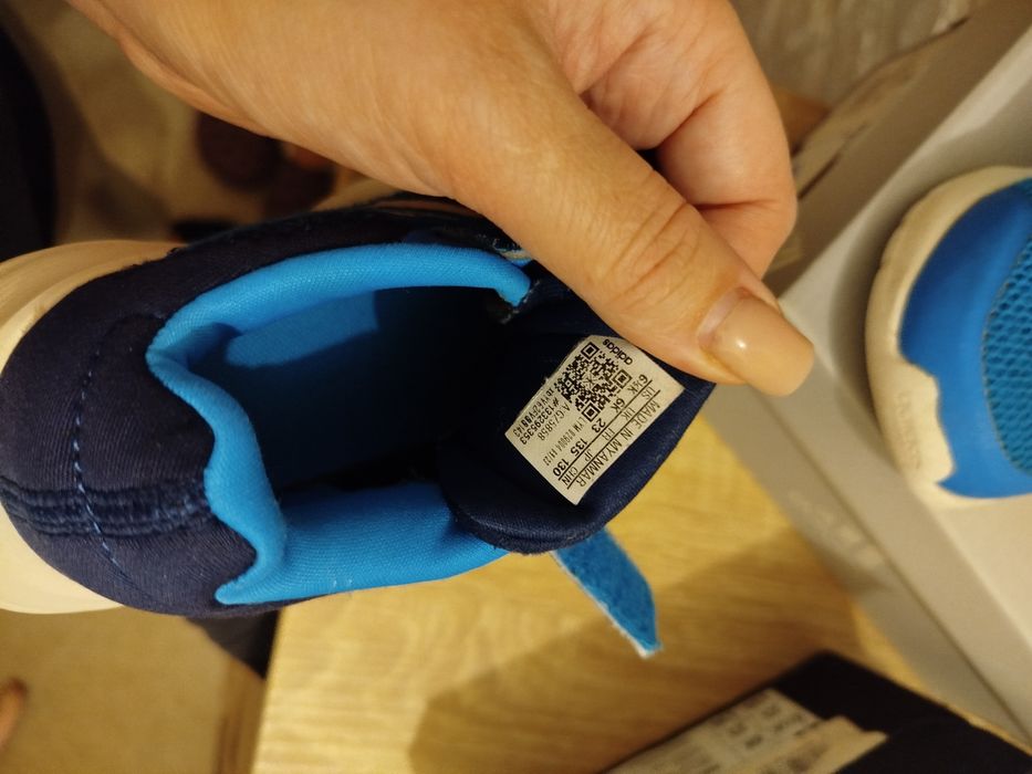 Дві пари дитячий кросівок Adidas 23р.