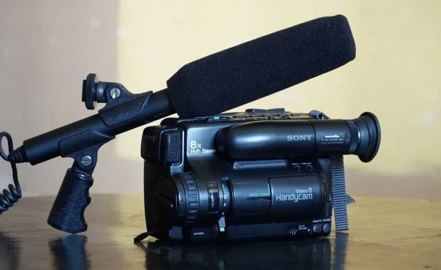 Zestaw Kamera Sony Handycam 8 mikrofon torba zasilacz akumulatory CCD