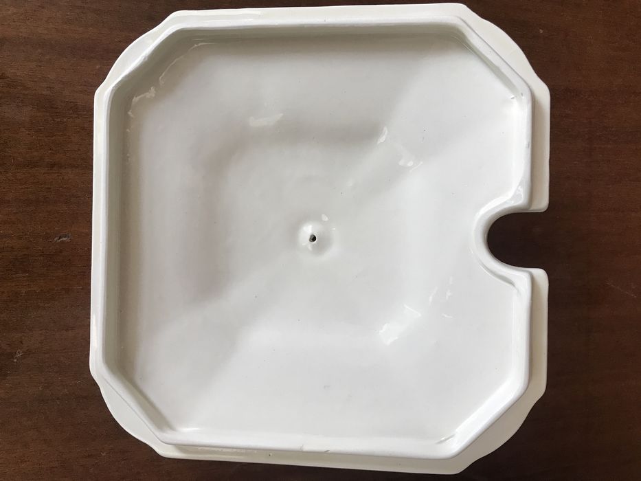 Продам антикварную супницу Made in Holland