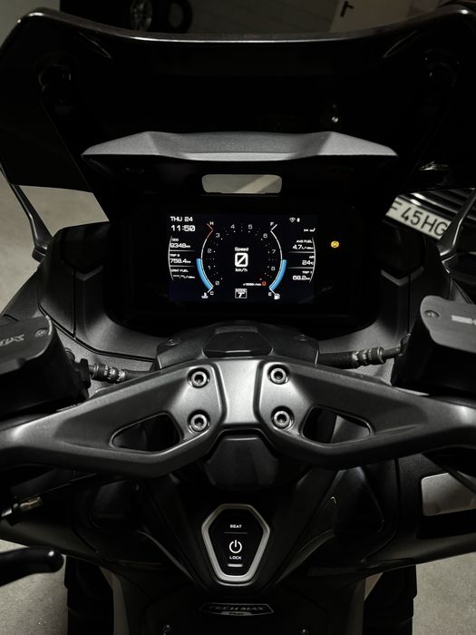 Tmax 560 tech max