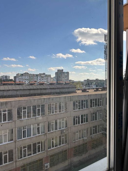 (5) Продаж 2к квартири на проспекті Юності  4422