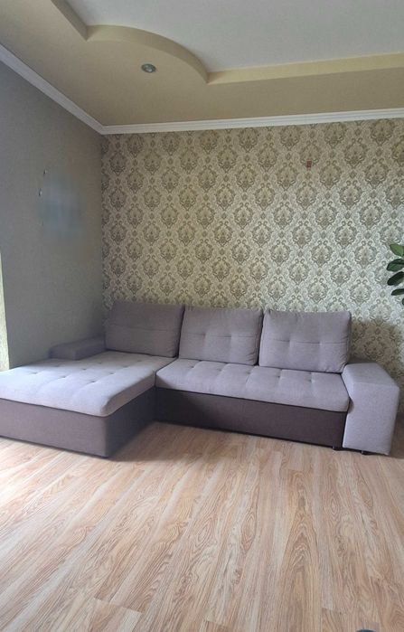 Продам кутовий диван у відмінному стані
