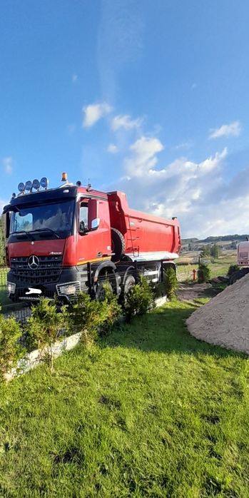 Usługi koparką I ciągnikiem rolniczym transport wywrotką mini koparka.