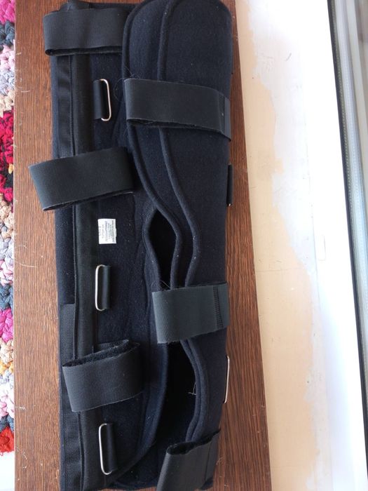 Тутор для коліна