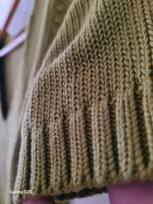 Blusa tom verde meia estação