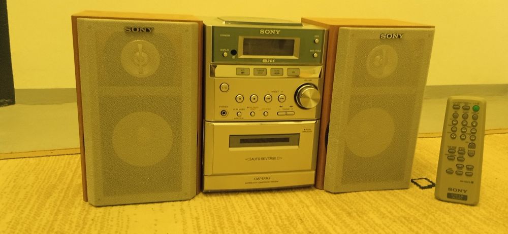 Wieża SONY  - sprawna