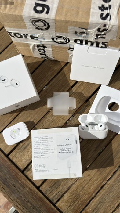 AirPods Pro 2 - como novos - 1 ano de uso - original