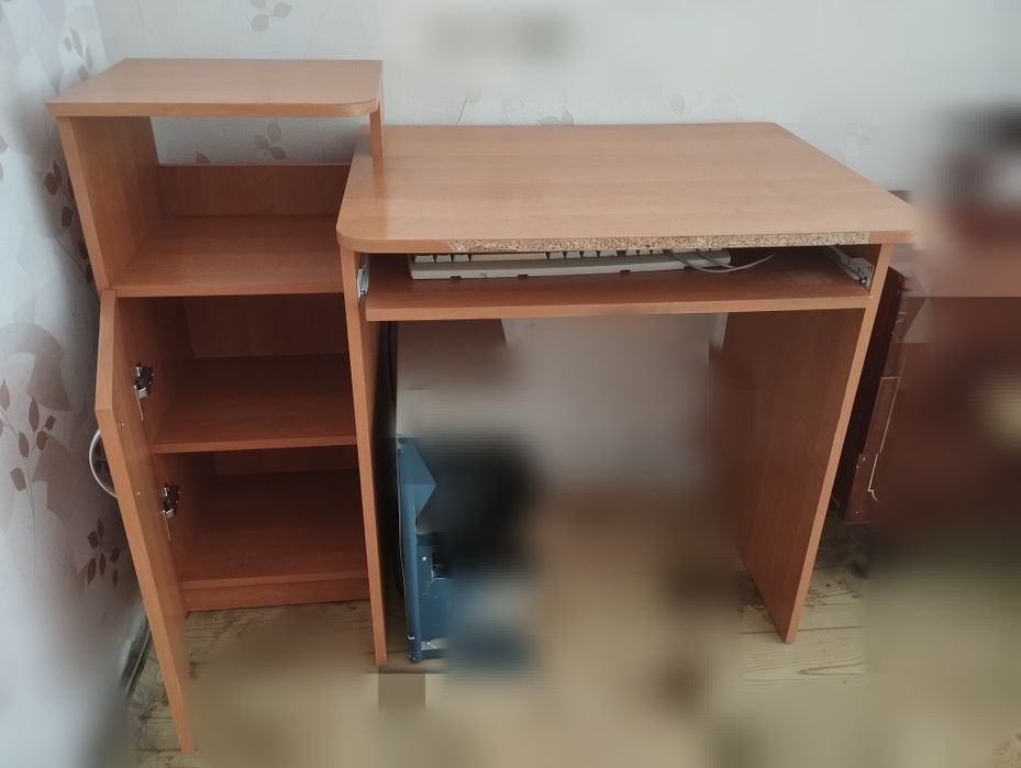 Комп'ютерний стіл + тумба (з тумбочкою)