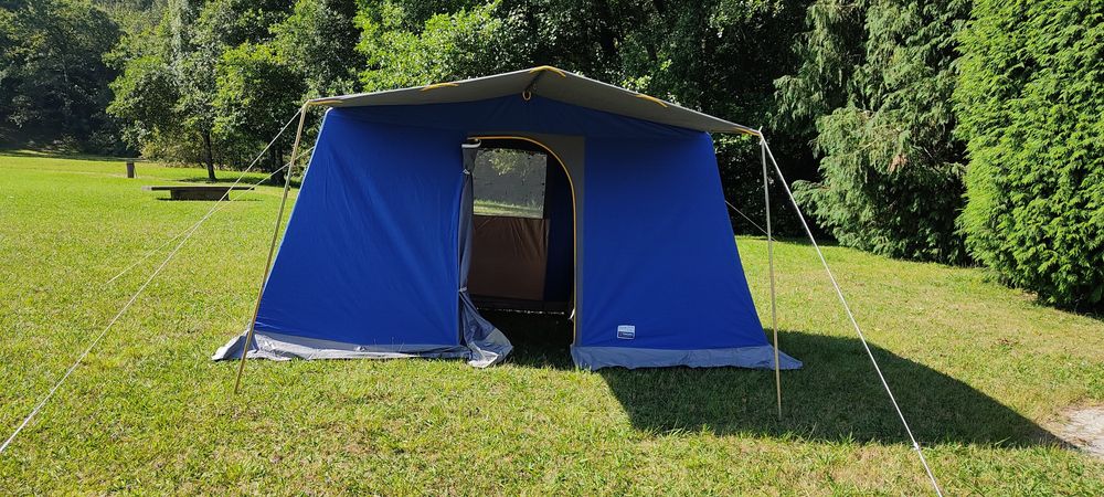 Tenda  Saurium em tecido