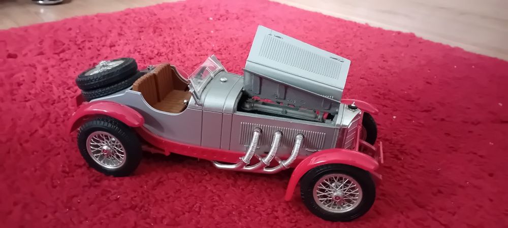 Mercedes miniatura 1/18