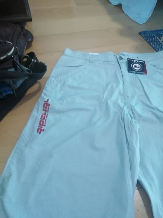 Calção rip curl, tamanho Médio, novo com etiqueta, bolsos de lado