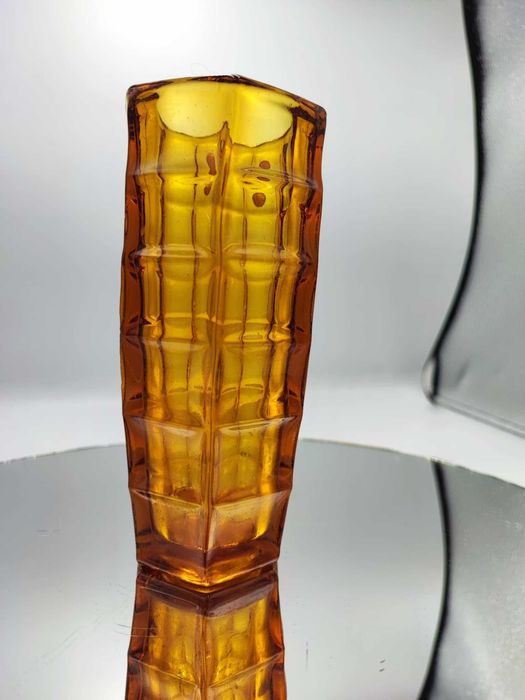 Wazon heksagonalny miodowy Kupczyk Ząbkowice z Prlu,bursztynowy