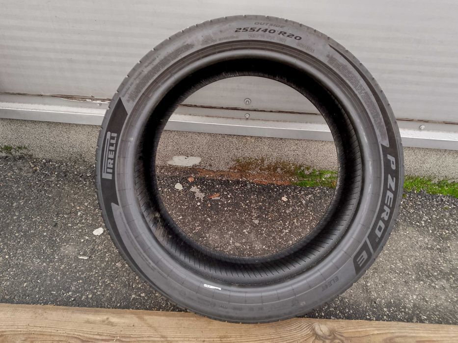 1x OPONA LETNIA 255/40/20 Pirelli PZERO E 101Y 2023R. 6MM