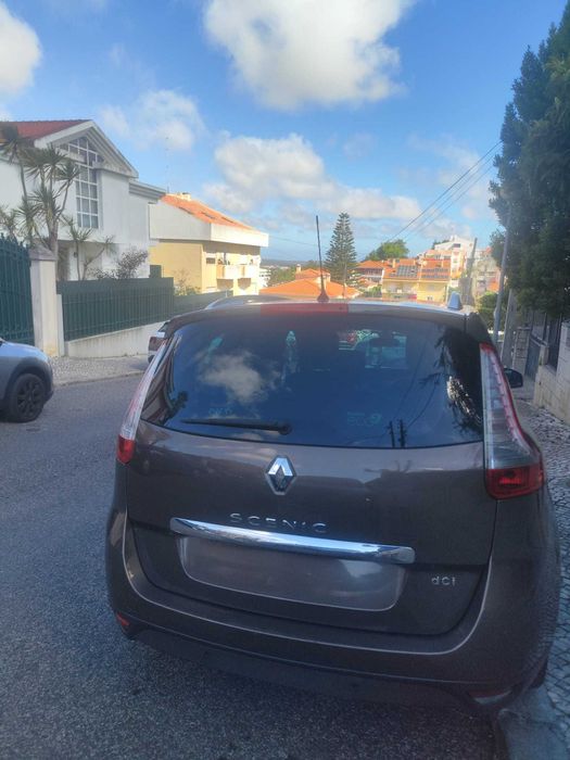 Renault Grand Scénic 1.5 dci Versão R-Movie energy