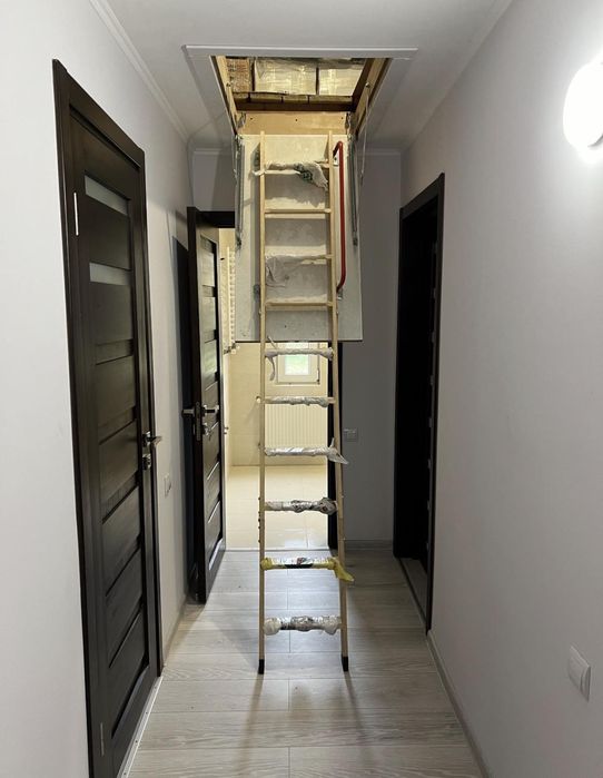 Будинок з гаражем с. Вислобоки, 13 км від Львова