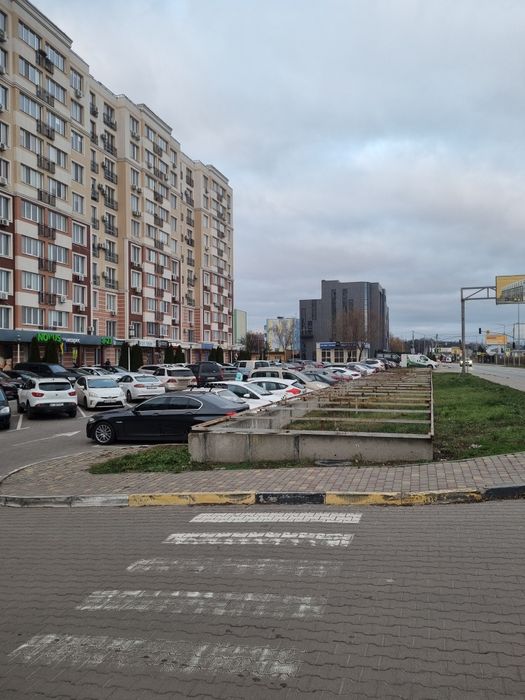 Фасад , Новоселки - Чабаны, 9 соток, проект 12 магазинов, 100 кВт