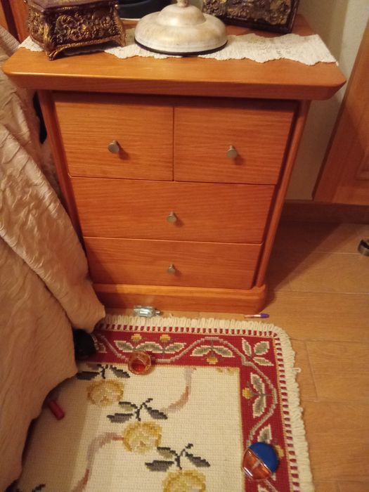 Vendo Quarto completo mobilia muito boa como nova