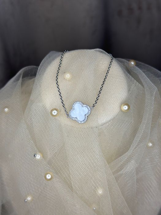 Стильна біжутерія | Нові прикраси за доступною ціною