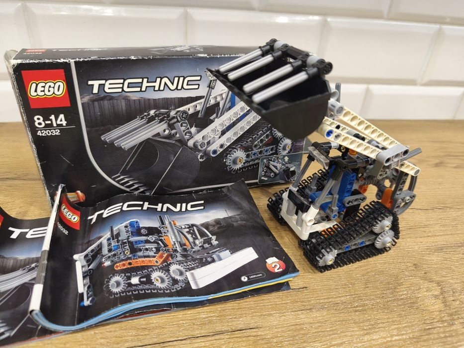 LEGO Technic 42032 koparka spychacz 8-14 lat