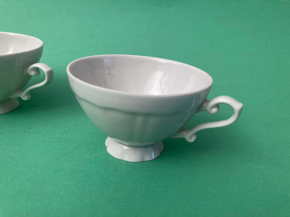 Lote de 2 Chávenas muito bonitas porcelana S.P. Coimbra Antigas