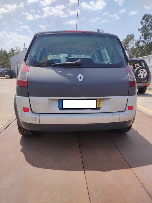 RENAULT Scénic II (JM) 1.5 dCi Diesel 82 cv / 60 kW