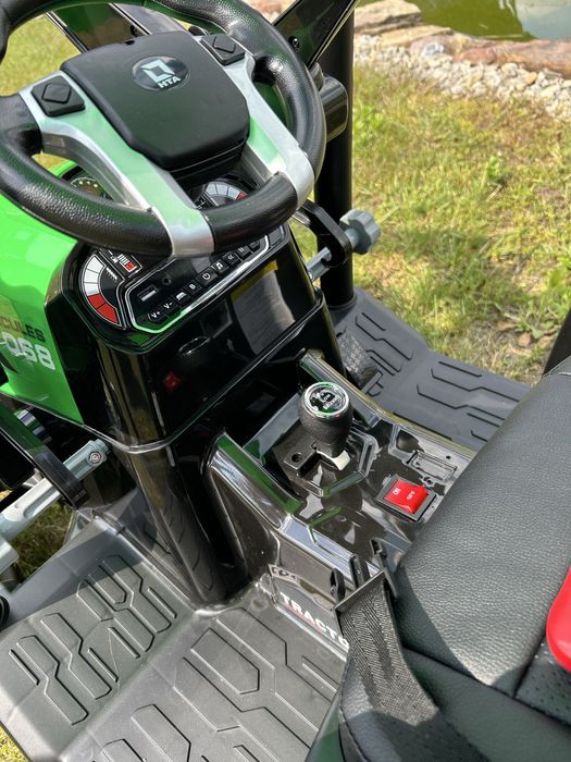 MEGA Traktor na akumulator dla dzieci Z Przyczepą 24V 2x200W Zielony