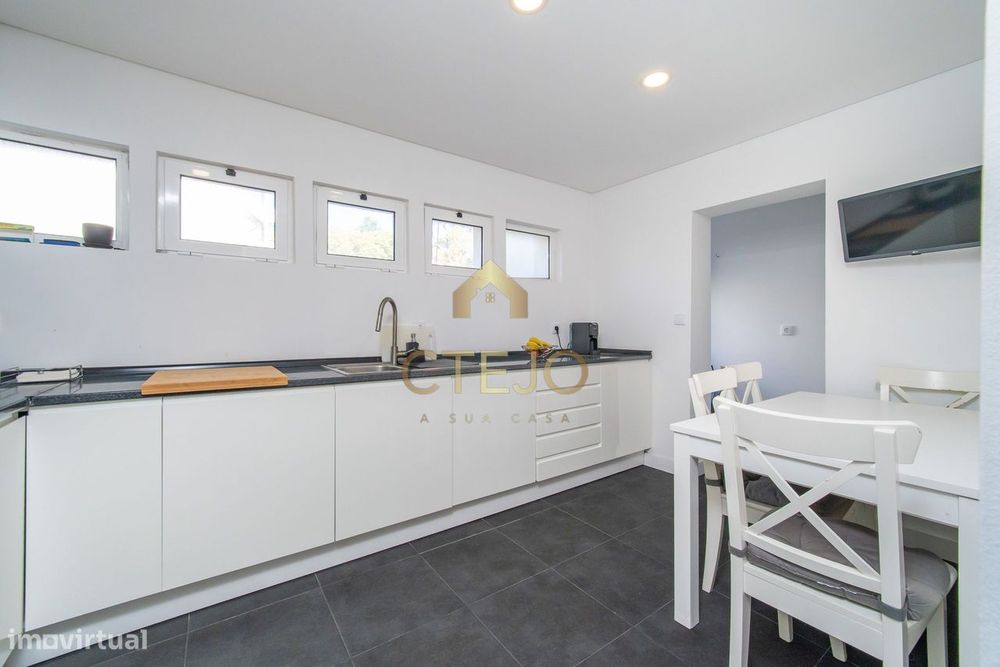 Apartamento T3 C/Arrecadação - Olivais Sul