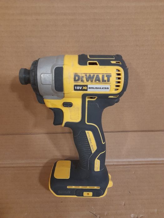 Zakrętarke DEWALT 18V