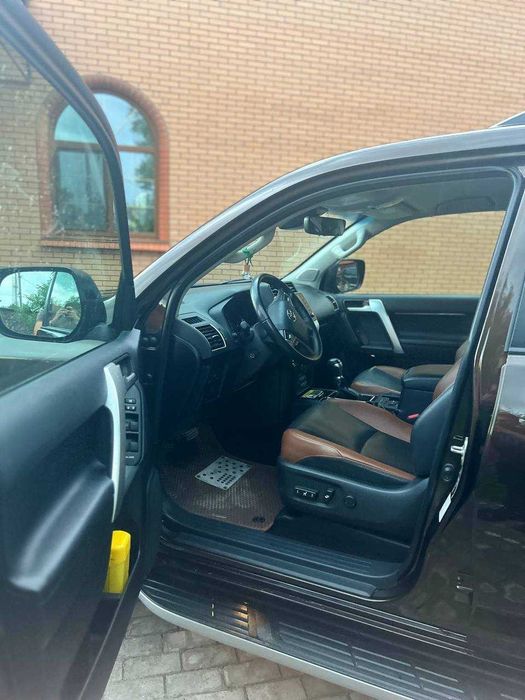 Toyota Land Cruiser Prado 2023 VIN JTEBR3FJ90K297382 фото оголошення 14 з 24