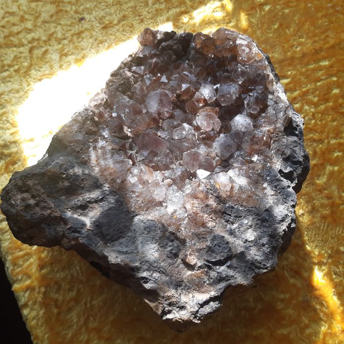 Самородок  камень