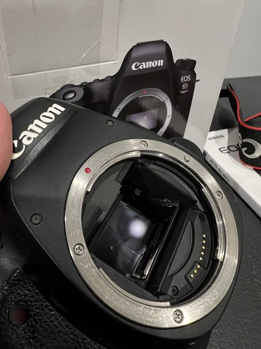 Canon 6d mark 2 body