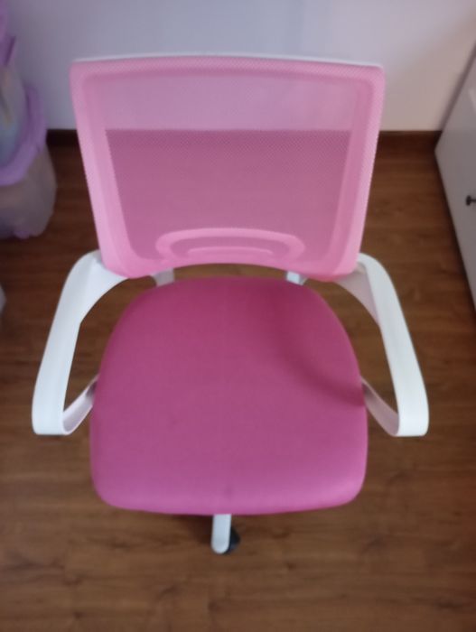 Krzesło obrotowe różowe