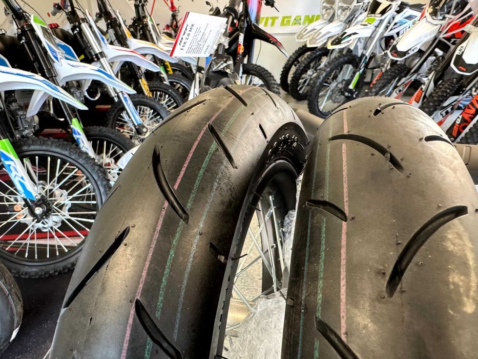 Komplet kół MRF ER 2.0 kW SM na asfalt - nowe zestawy od 4xmoto.pl